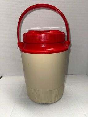 Pizza Hut 1/2 Gallon - Portable Lunch Cooler. 1980 Vintage